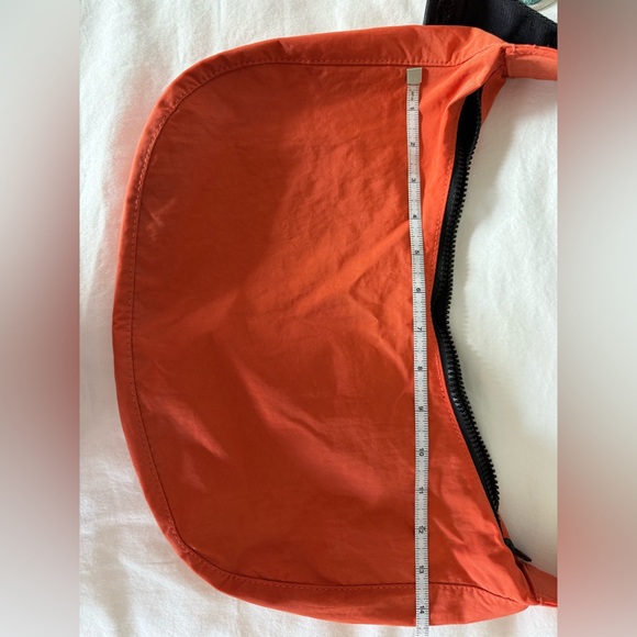 Baggu Medium Nylon Crescent Bag - Picture 7 of 10